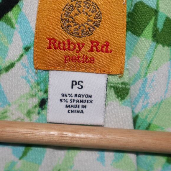 Ruby Road Blouse Women PS Assymetric Hem Green Vines - Picture 5 of 14